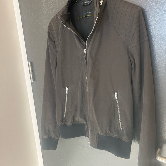 Mackage M women’s vintage vibe y2K bomber size 38 (M) good condition women’s. - Picture 12 of 15